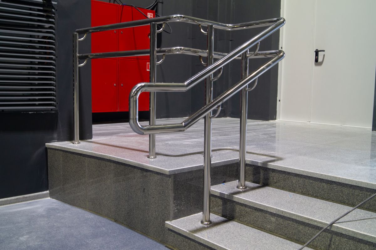 Ограждения и перегородки